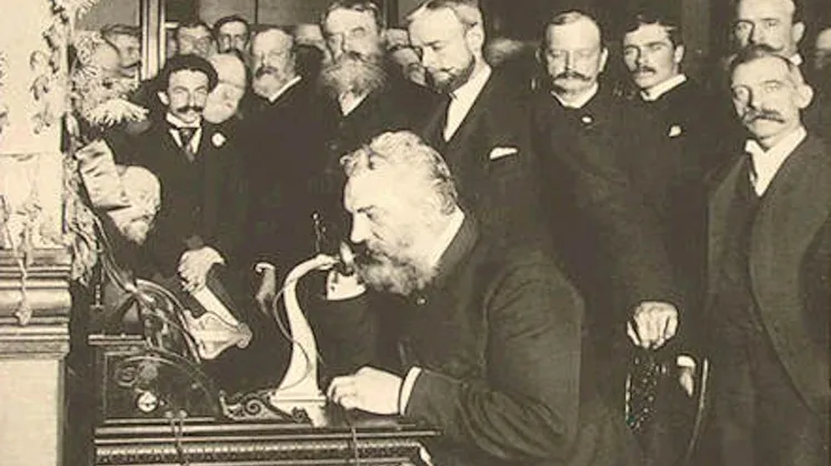 আলেকজান্ডার গ্রাহাম বেলের পেটেন্ট কি চুরির ফসল?