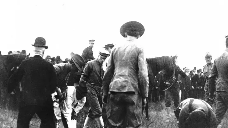 বিমান দুর্ঘটনায় নিহত প্রথম ব্যক্তি