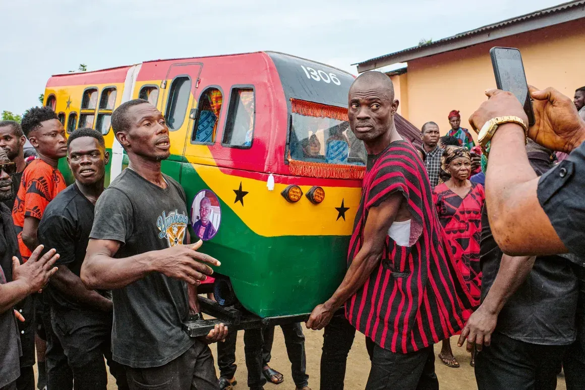 ডিজাইনার কফিন